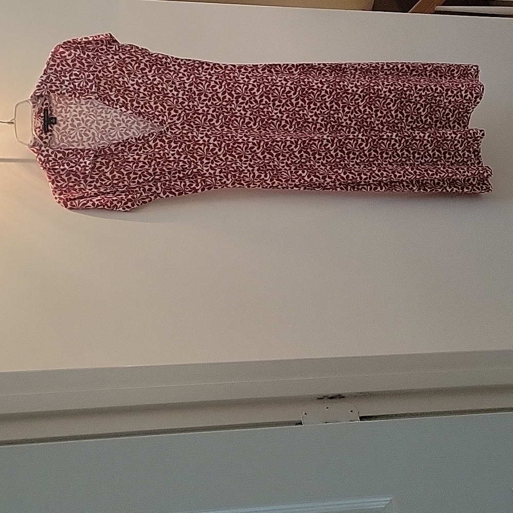 Banana Republic V neck silk cotton dress